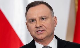 Президент Польши наложил вето на закон о продаже орального
