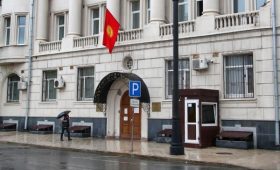 Полиция начала проверку из-за жалобы жены киргизского дипломата в